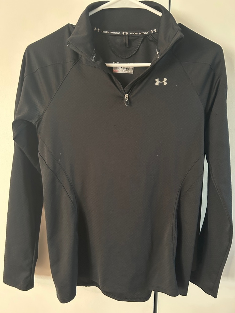 Under Armour Black Women's Long Sleeve 1/4 Zip Performance Top